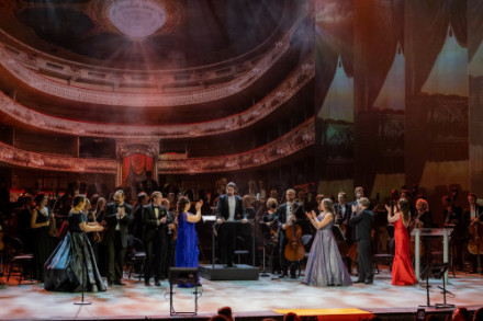 Артисты театра номинированы на Национальную премию «Онегин» - 2021.

